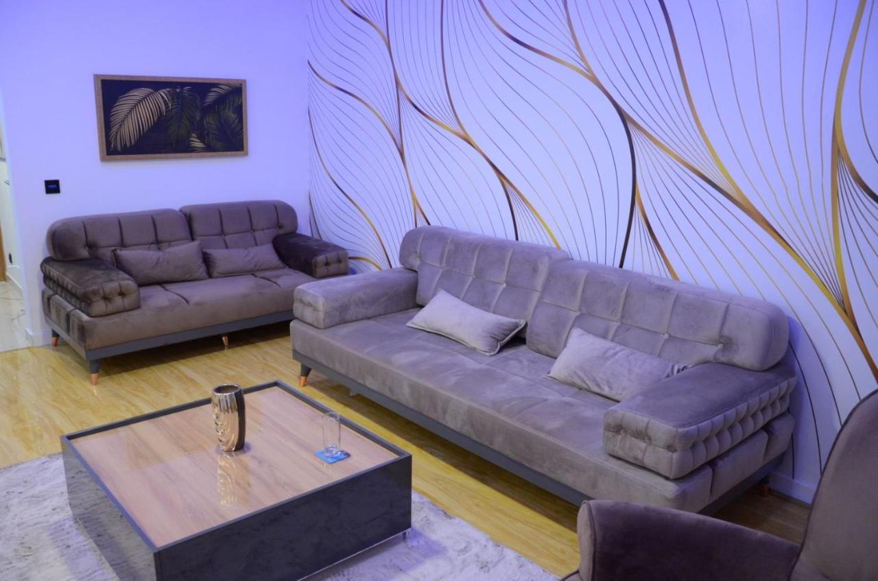Centar 5 Star Apartment Kraljevo Exterior foto