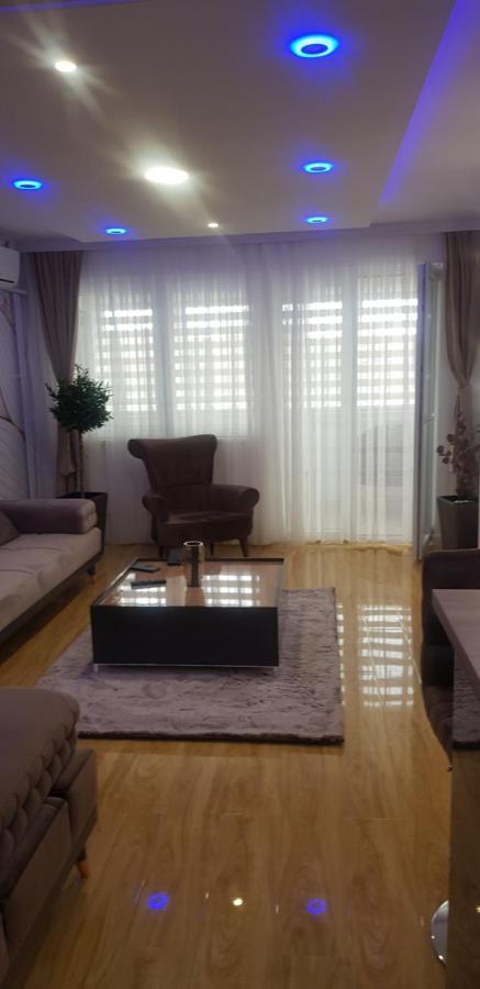 Centar 5 Star Apartment Kraljevo Exterior foto