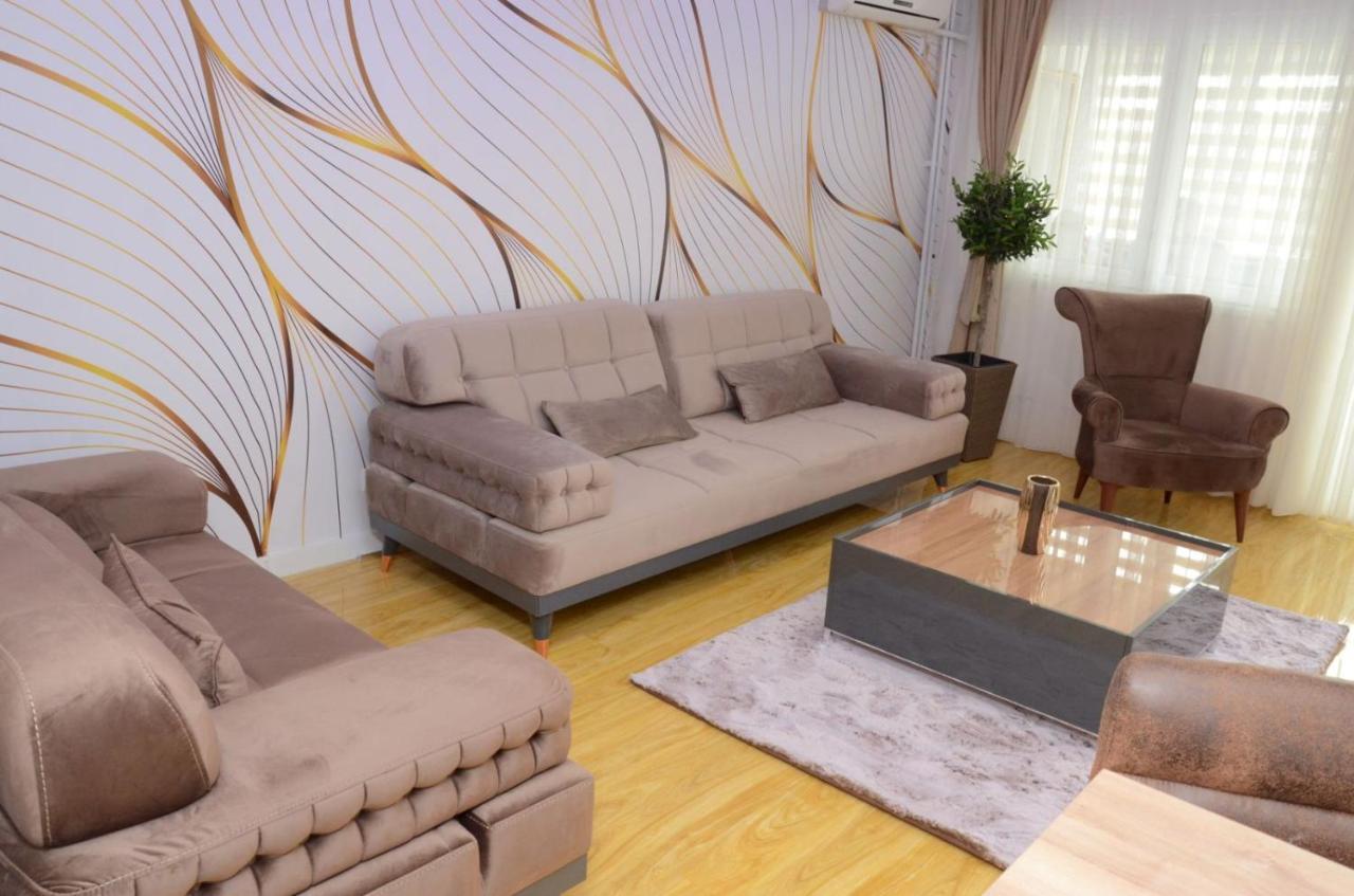 Centar 5 Star Apartment Kraljevo Exterior foto